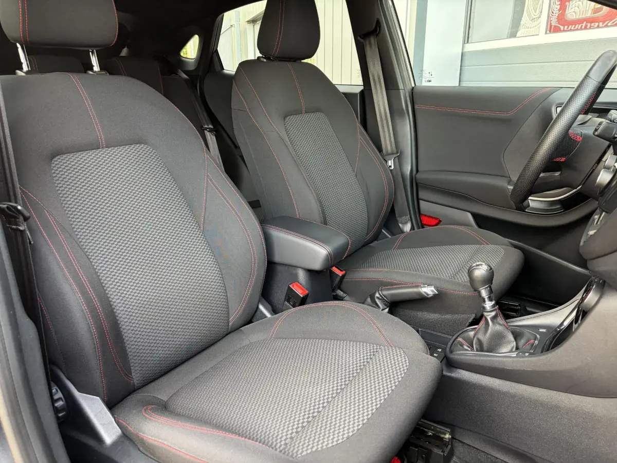 Puma 1.0 EcoBoost Hybrid ST-Line | Parkeer sensor | Stoel verwarming | Elektrische spiegels |