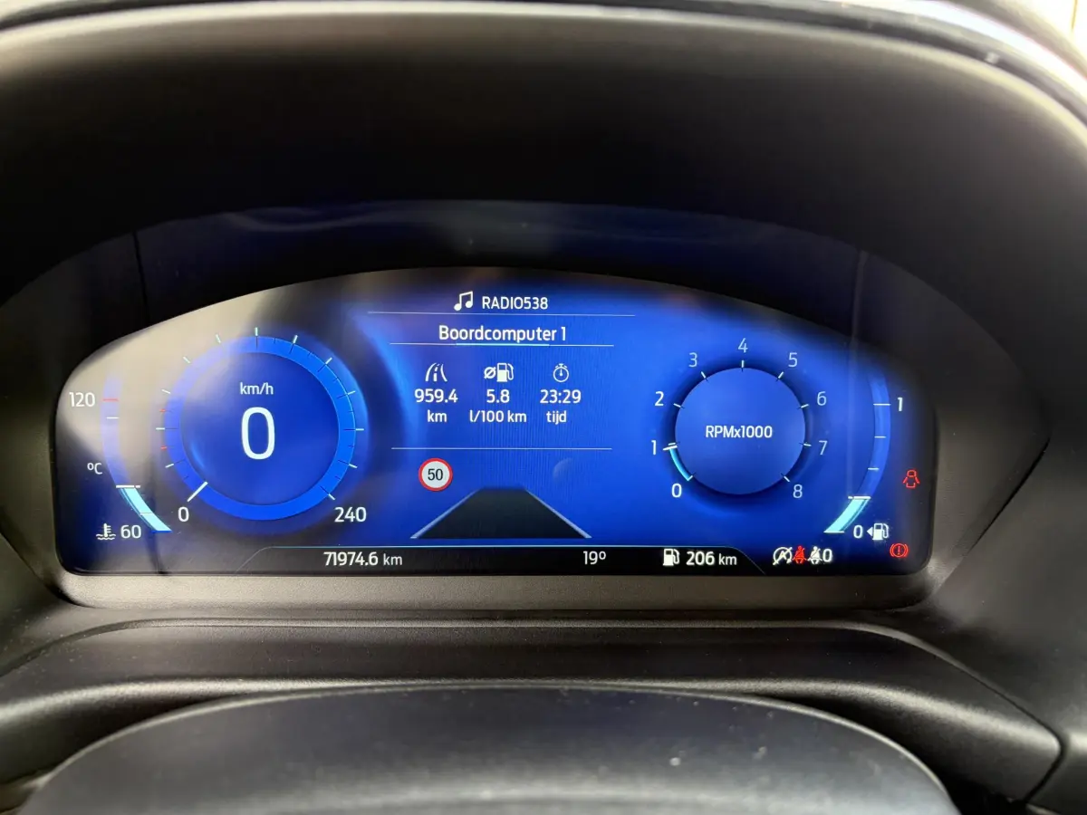 Puma 1.0 EcoBoost Hybrid ST-Line | Parkeer sensor | Stoel verwarming | Elektrische spiegels |