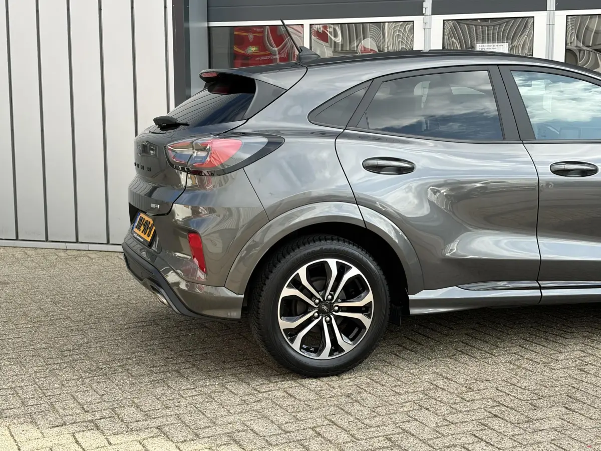 Puma 1.0 EcoBoost Hybrid ST-Line | Parkeer sensor | Stoel verwarming | Elektrische spiegels |