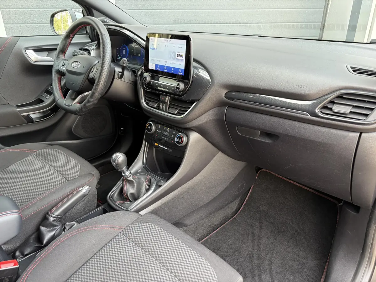 Puma 1.0 EcoBoost Hybrid ST-Line | Parkeer sensor | Stoel verwarming | Elektrische spiegels |