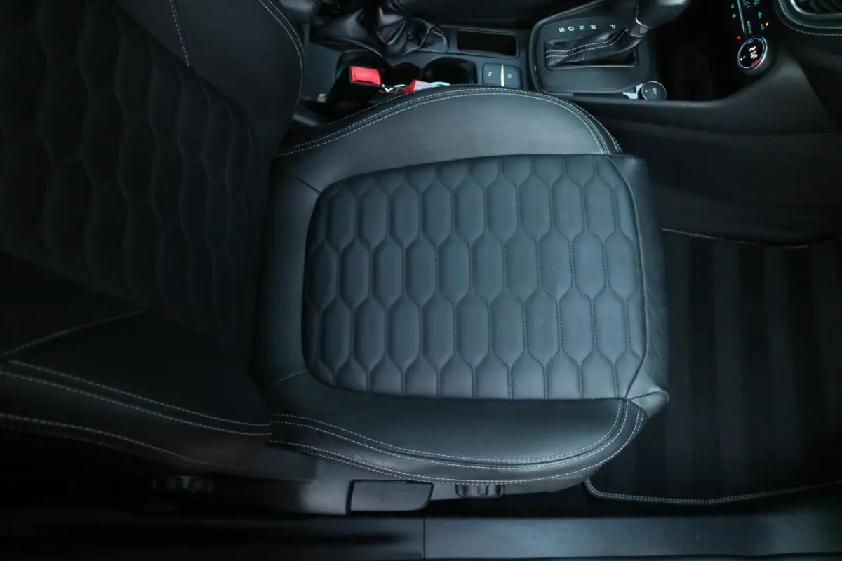 Fiesta 1.0 EcoBoost Vignale | Panorama | Automaat! | Full Optie! |