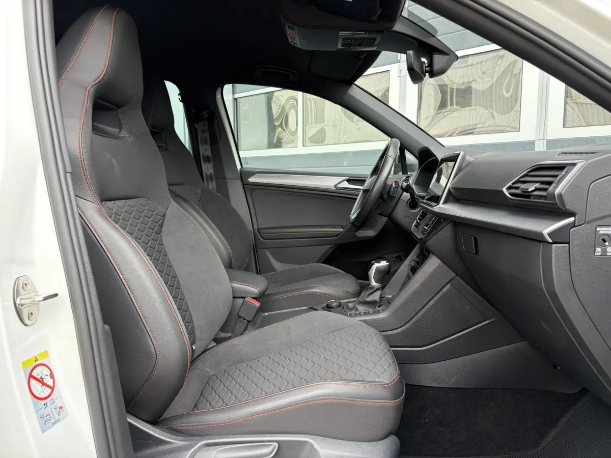 Tarraco 1.4 TSI e-Hybrid PHEV FR Business | LED | Keyless | Elektrische klep | Virtual | 20 Inch | Camera |