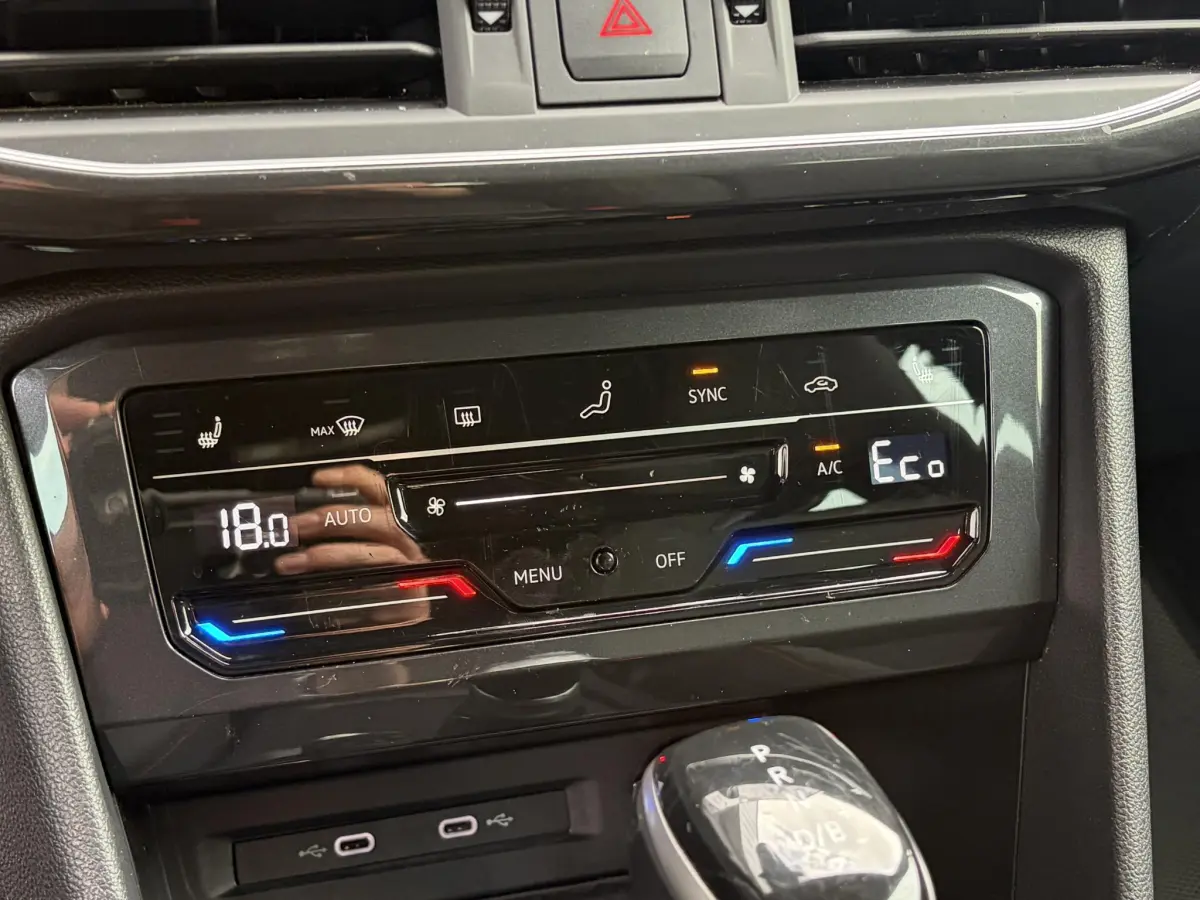 Tarraco 1.4 TSI e-Hybrid PHEV FR Business | LED | Keyless | Elektrische klep | Virtual | 20 Inch | Camera |