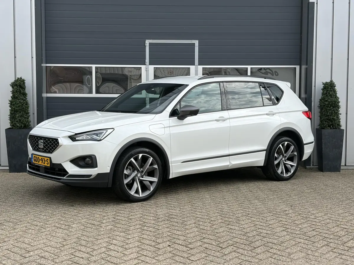 Tarraco 1.4 TSI e-Hybrid PHEV FR Business | LED | Keyless | Elektrische klep | Virtual | 20 Inch | Camera |