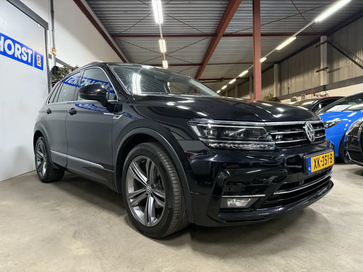 Tiguan 1.4 TSI ACT Highline Business R exterieur // 19 inch // virtual dash