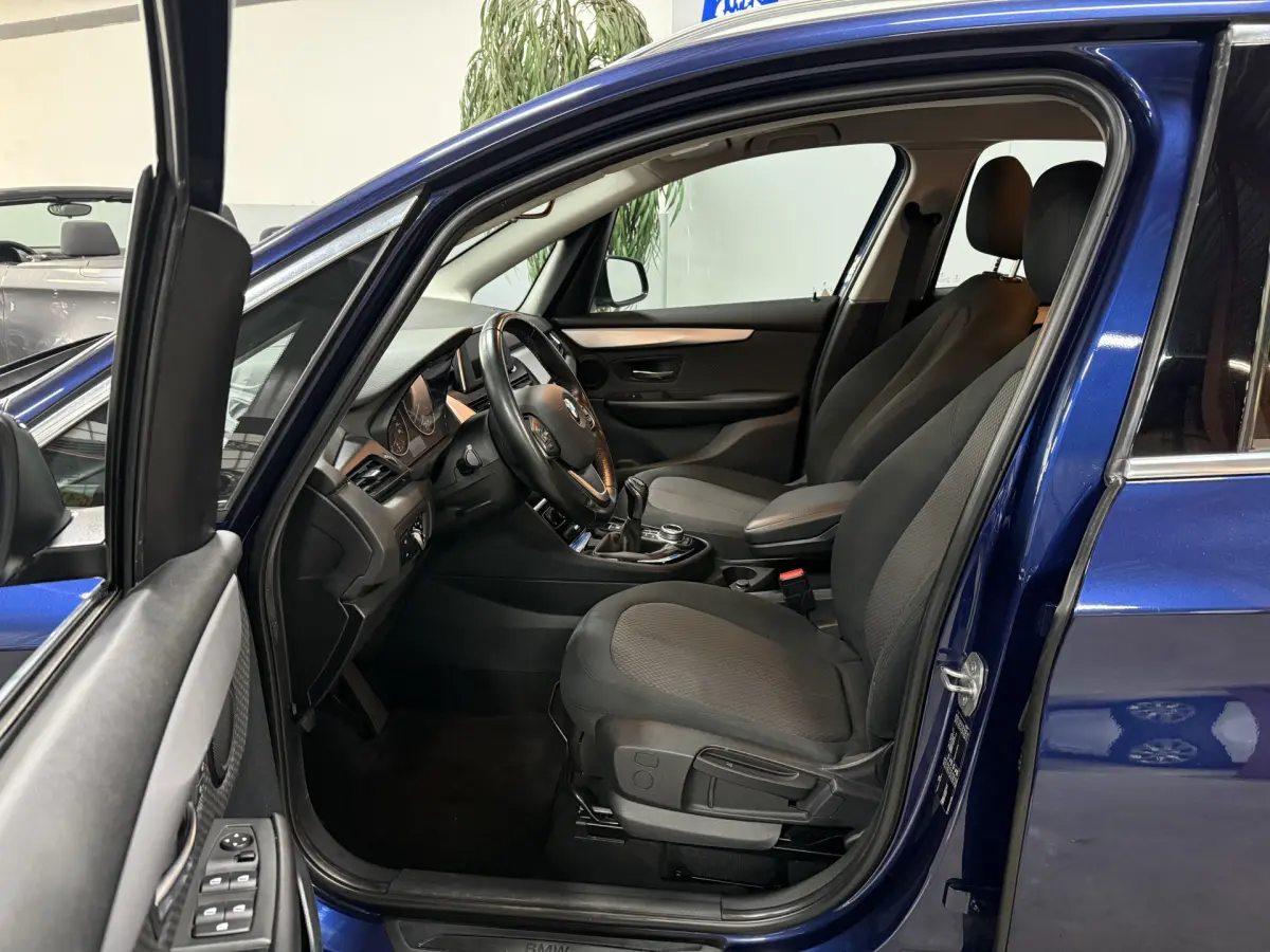 2 Serie Active Tourer 216i Centennial Executive // Ecc // Navi // Pdc