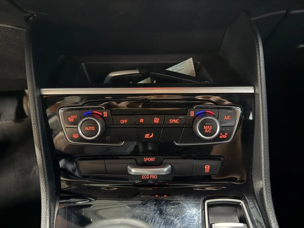 2 Serie Active Tourer 216i Centennial Executive // Ecc // Navi // Pdc