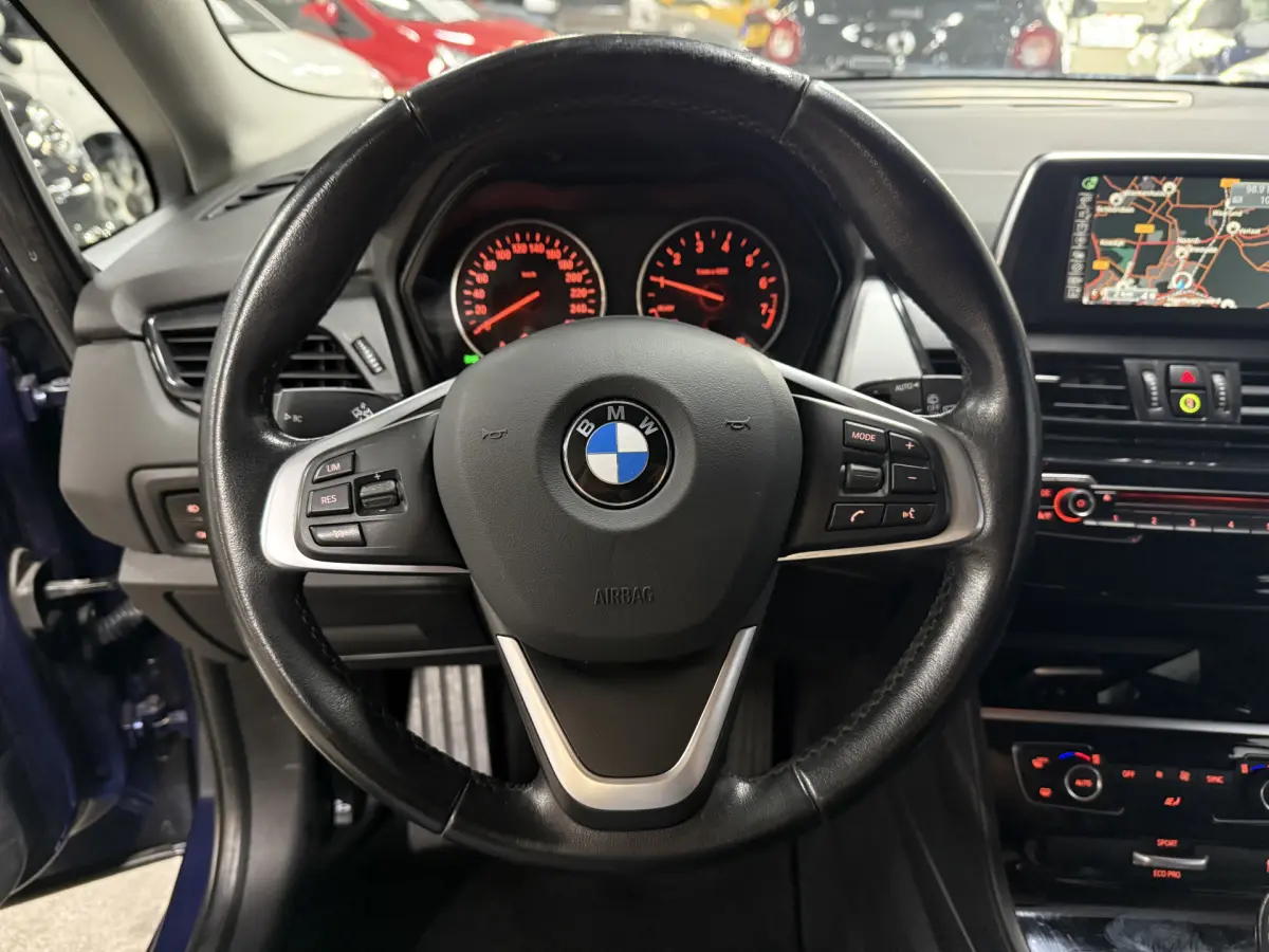 2 Serie Active Tourer 216i Centennial Executive // Ecc // Navi // Pdc