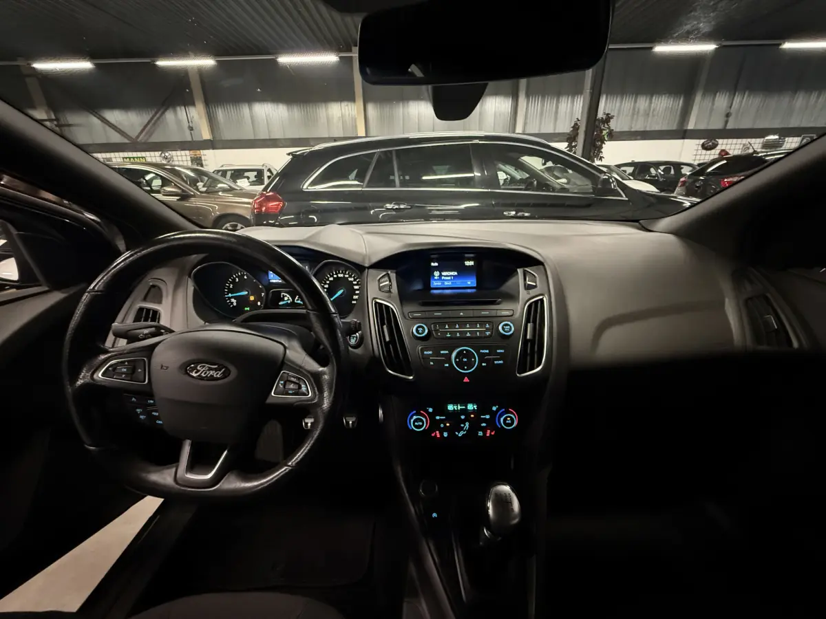 Focus Wagon 1.0 ST-Line // Ecc // stoel verw.