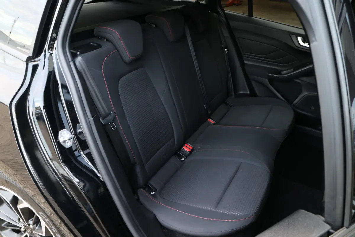 Focus Wagon 1.5 EcoBoost ST Line | Navi | Camera | Automaat! |