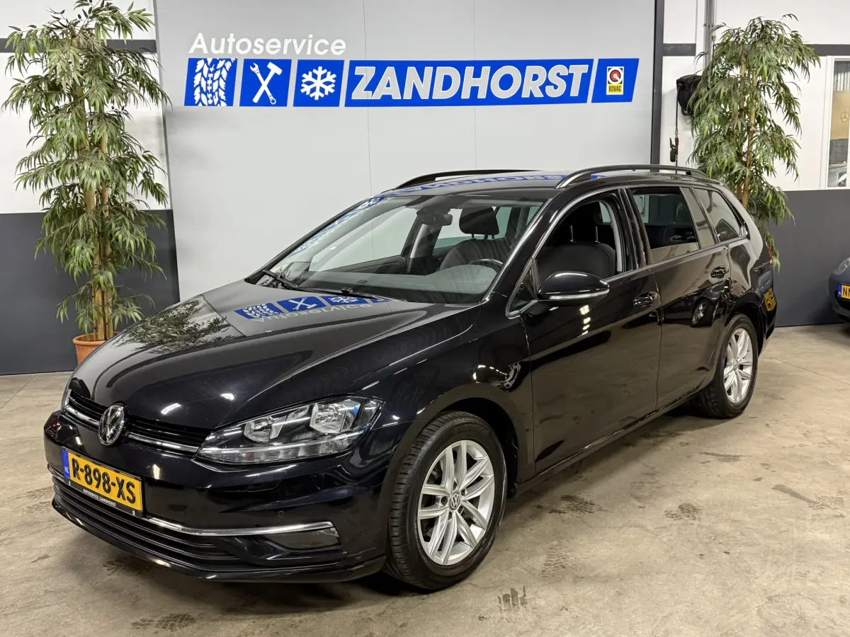 Golf 1.5 TSI Highline // Autom. // Camera // Trekhaak