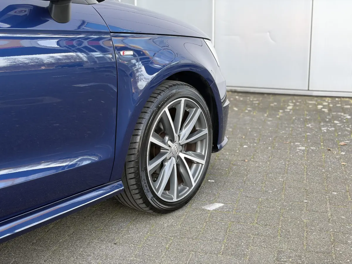 A1 Sportback 1.0 TFSI S-Line/Automaat/Navi/Clima
