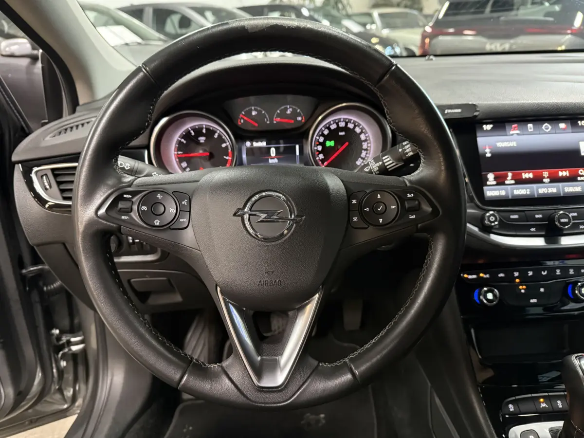 Astra 1.4 Turbo Business Executive // Autom. // Camera // Navi