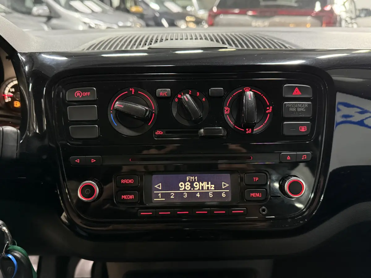 up! 1.0 move up! BlueMotion // Airco