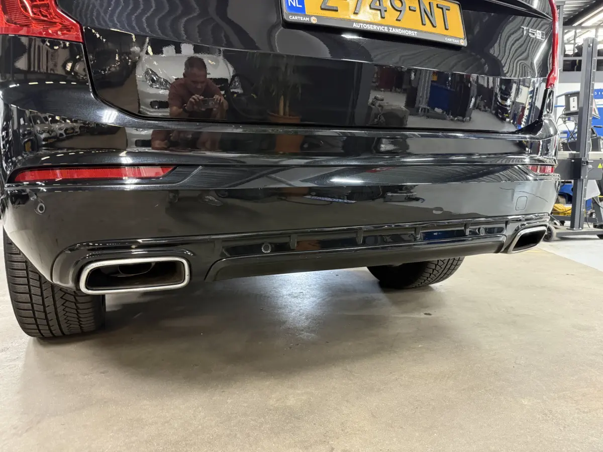 XC90 2.0 T5 AWD R-Design // Panodak // Caplay // sportstoelen met geheugen