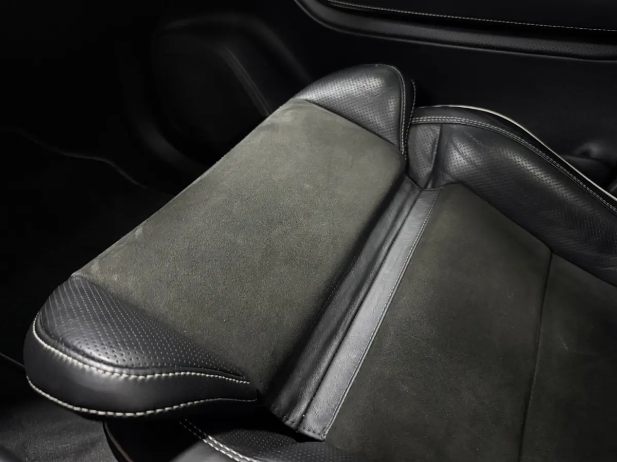 XC90 2.0 T5 AWD R-Design // Panodak // Caplay // sportstoelen met geheugen