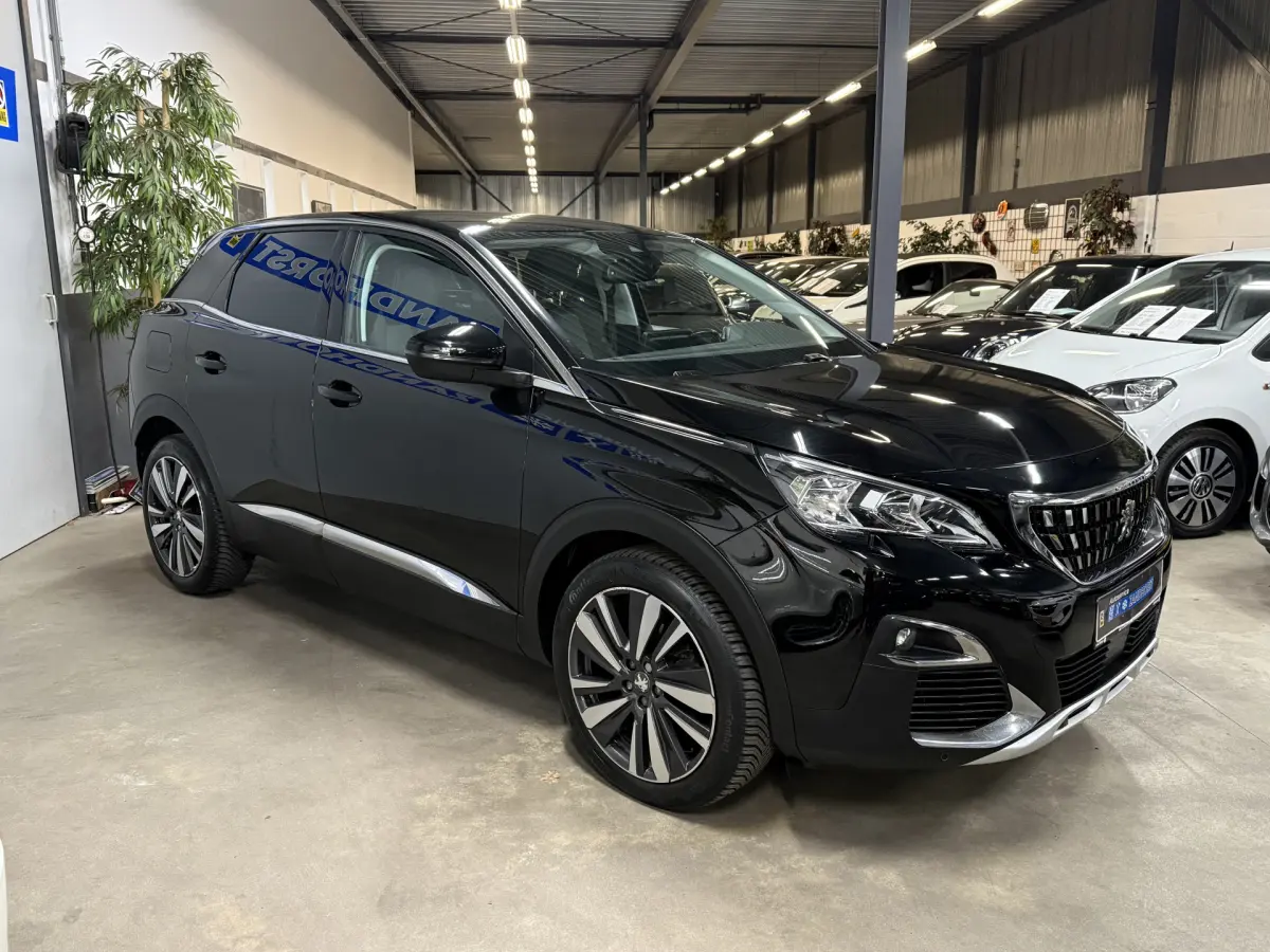 3008 1.6 PureTech Allure // Auto. // Half leer // carplay // 19 inch