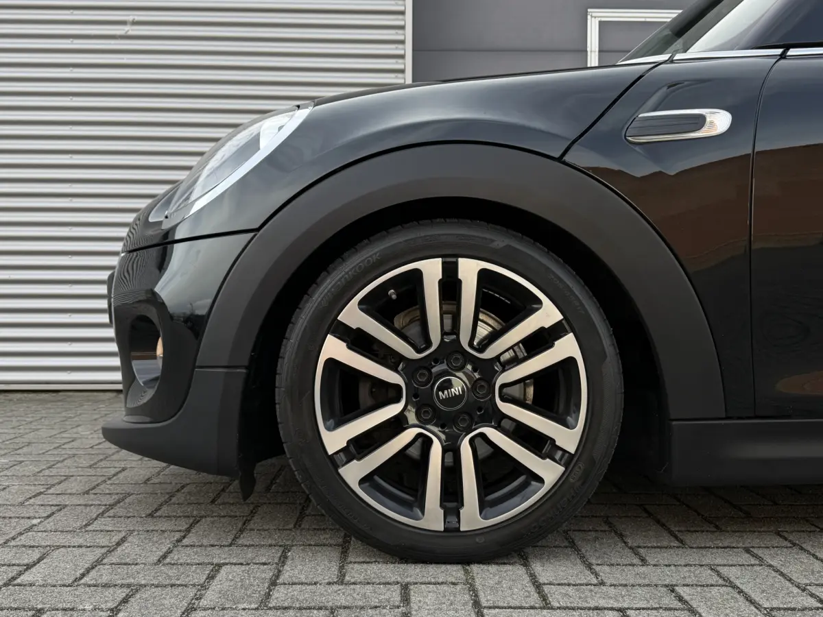 Cooper Mini 1.5 Chili Serious Business I Navi I Sportstoelen I 58000 Km