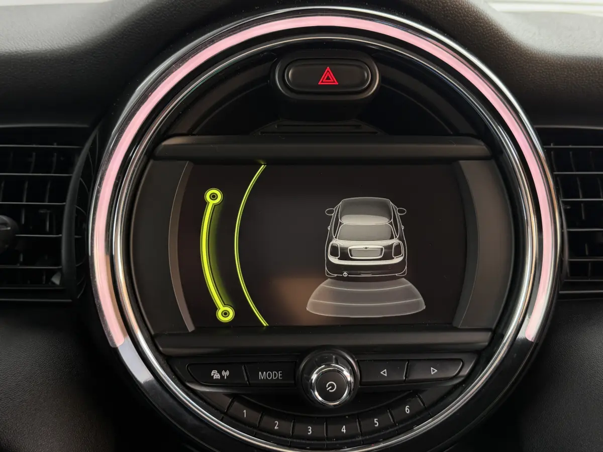 Cooper Mini 1.5 Chili Serious Business I Navi I Sportstoelen I 58000 Km