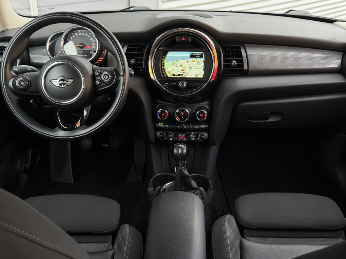 Cooper Mini 1.5 Chili Serious Business I Navi I Sportstoelen I 58000 Km