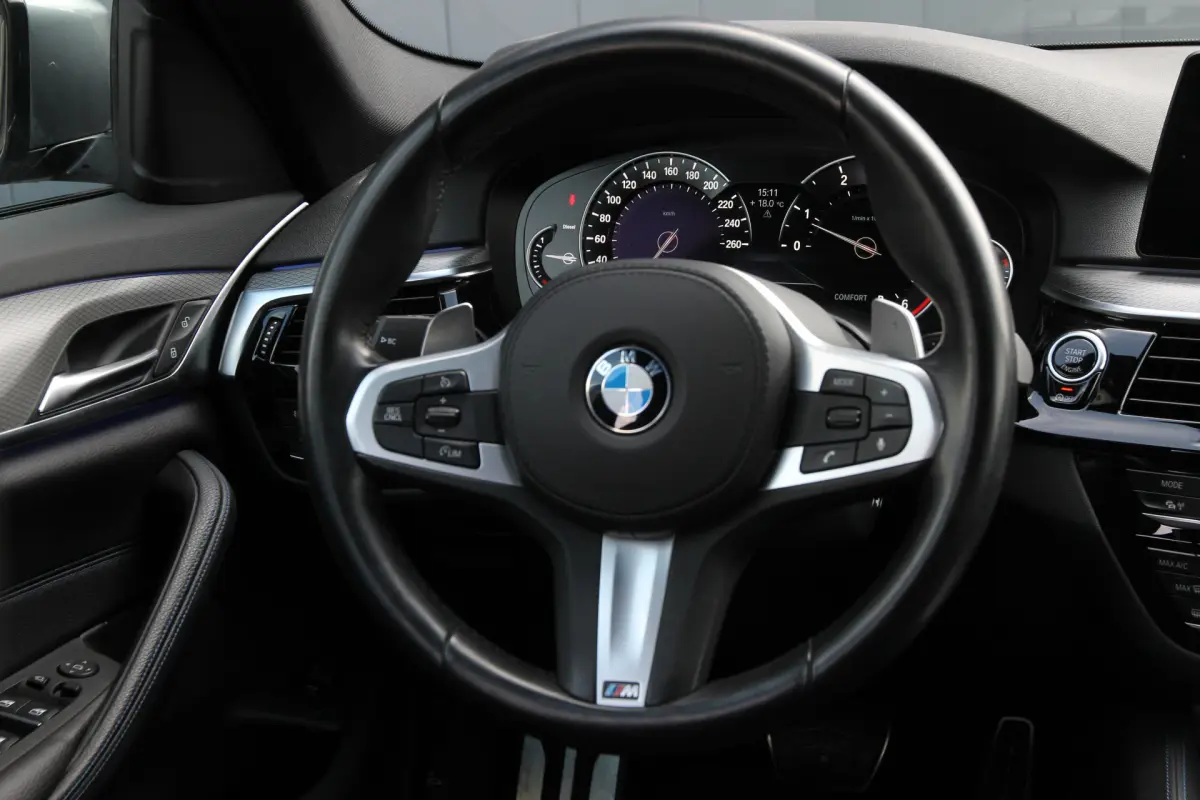 5 Serie Touring 520d High Executive Aut. I M-Pakket I Navi I Camera