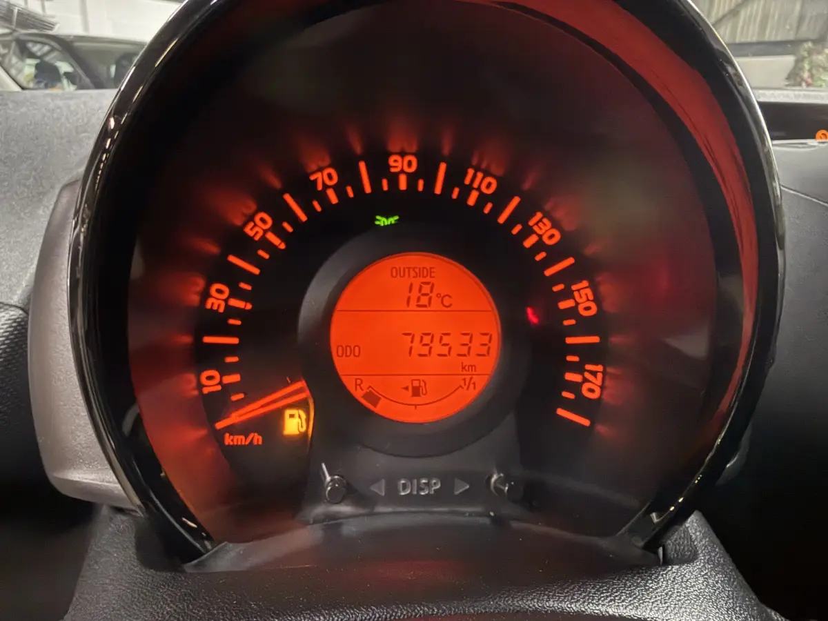 Aygo 1.0 VVT-i x-now // Airco // el. ramen