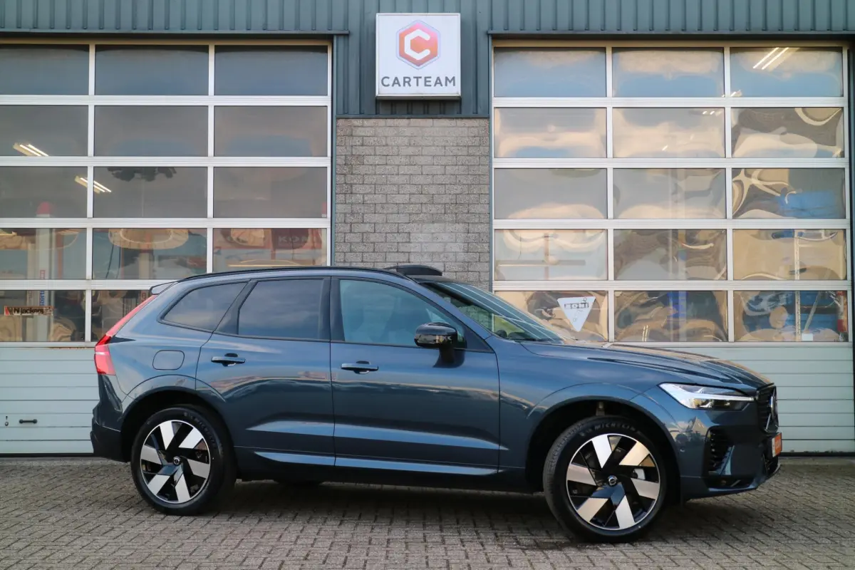XC60 2.0 T6 Plug-in hybrid AWD Plus Dark | long Range! | Panorama | 360 camera |