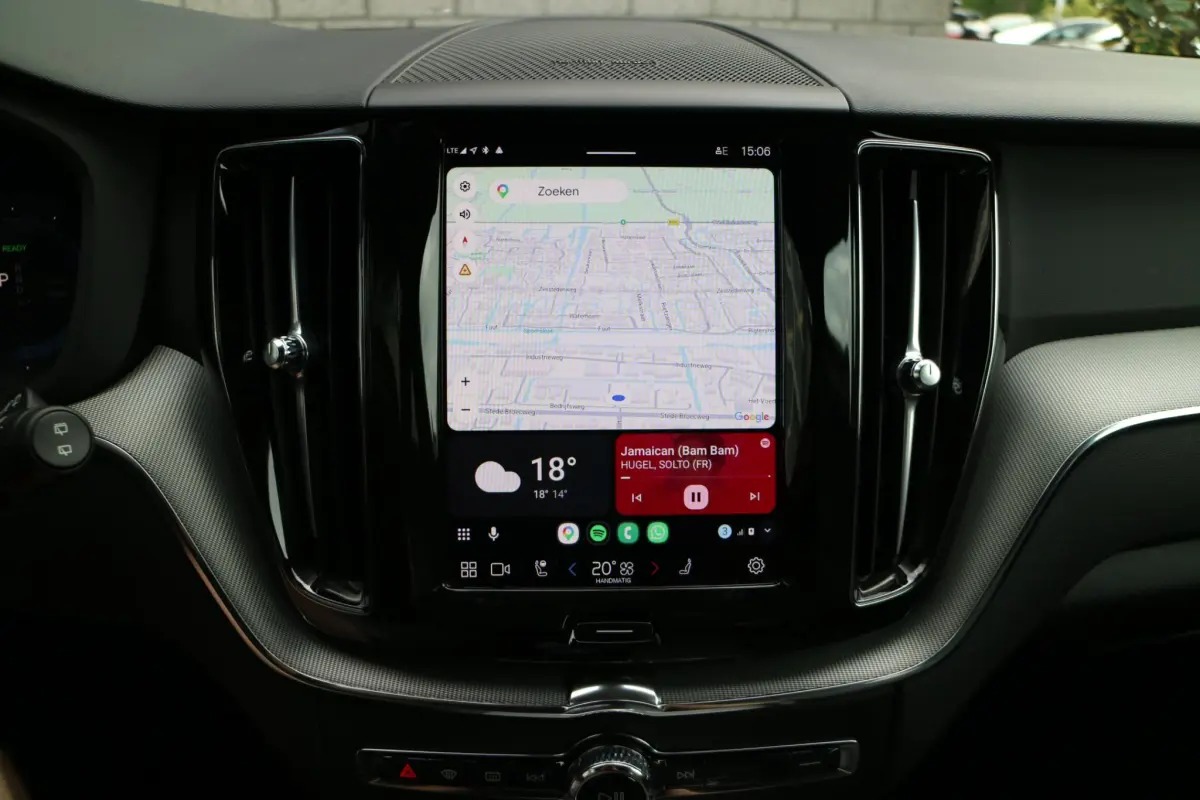 XC60 2.0 T6 Plug-in hybrid AWD Plus Dark | long Range! | Panorama | 360 camera |