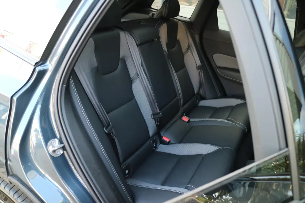 XC60 2.0 T6 Plug-in hybrid AWD Plus Dark | long Range! | Panorama | 360 camera |