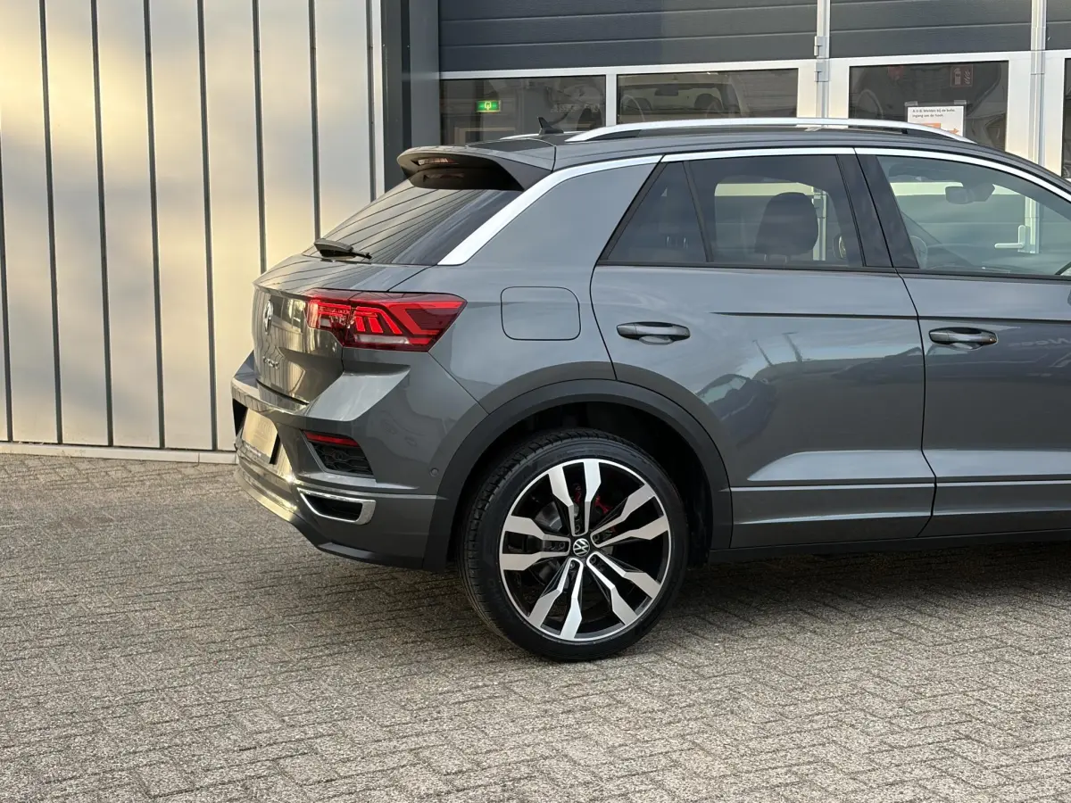 T-Roc 1.5 TSI Sport 3x R-Line | Climate |Camera | Parkeer sensoren | Stoel verwarming |