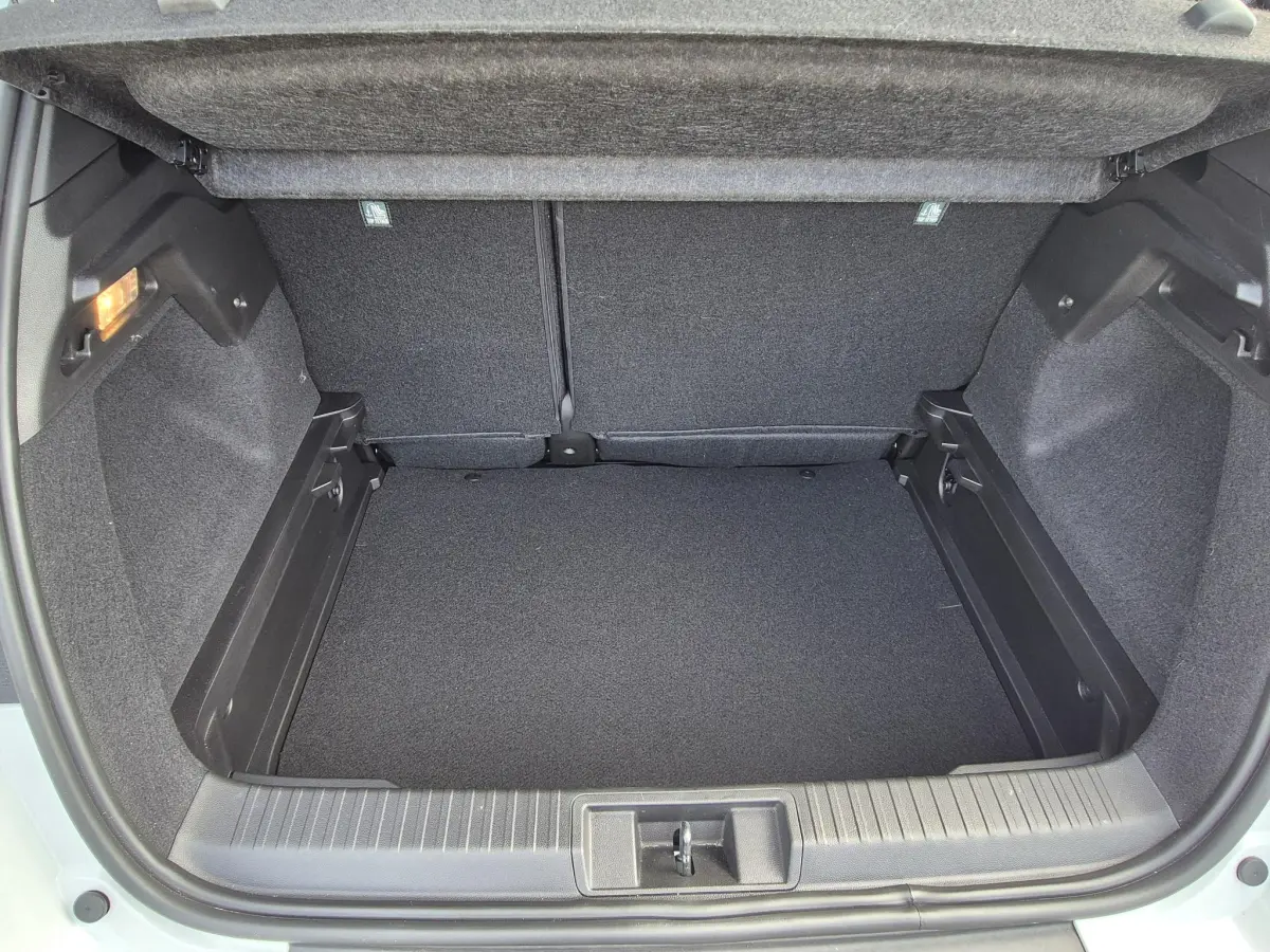 Captur 1.3 mild hybrid 160 EDC AUTOMAAT techno Camera, Adaptive Cruise Control, Stoel/Stuur verw., Apple/An
