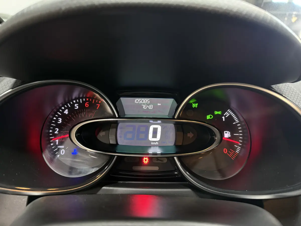 Clio Estate 0.9 TCe Limited // Airco // PDC // Navi