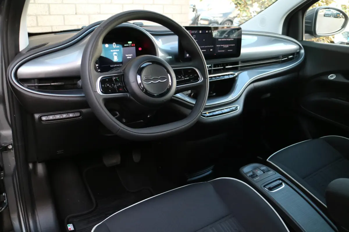500 Urban 42 kWh | Camera | Carplay |