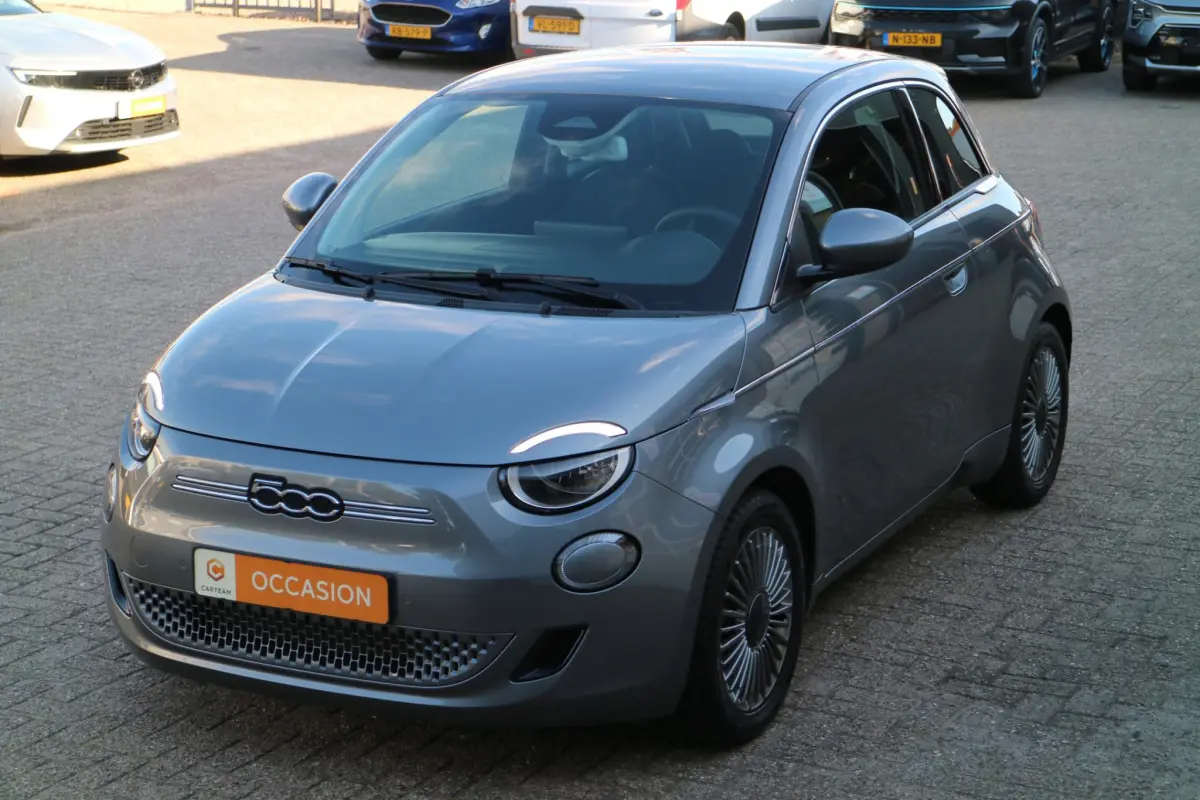 500 Urban 42 kWh | Camera | Carplay |