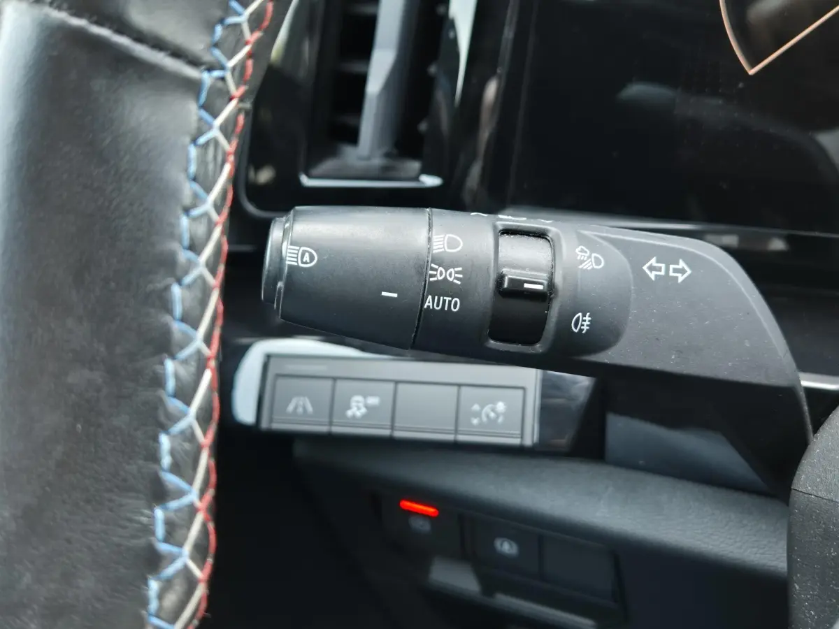Austral E-Tech full hybrid 200 techno esprit Alpine Trekhaak (afneembaar), Camera, P-sensoren, Google, Android/Appl