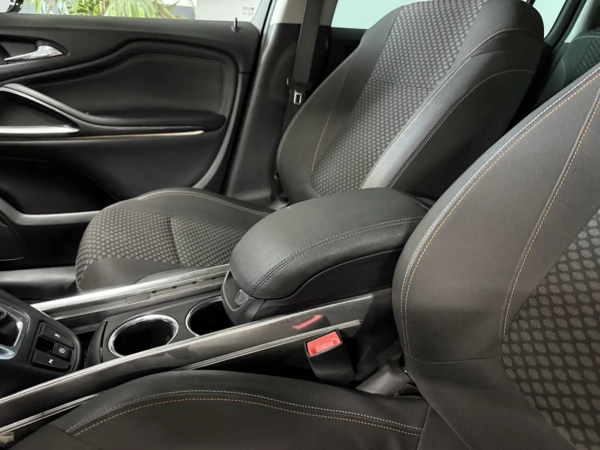 Zafira 1.4 Turbo Innovation 7p. //Autom // Ecc // Trekhaak