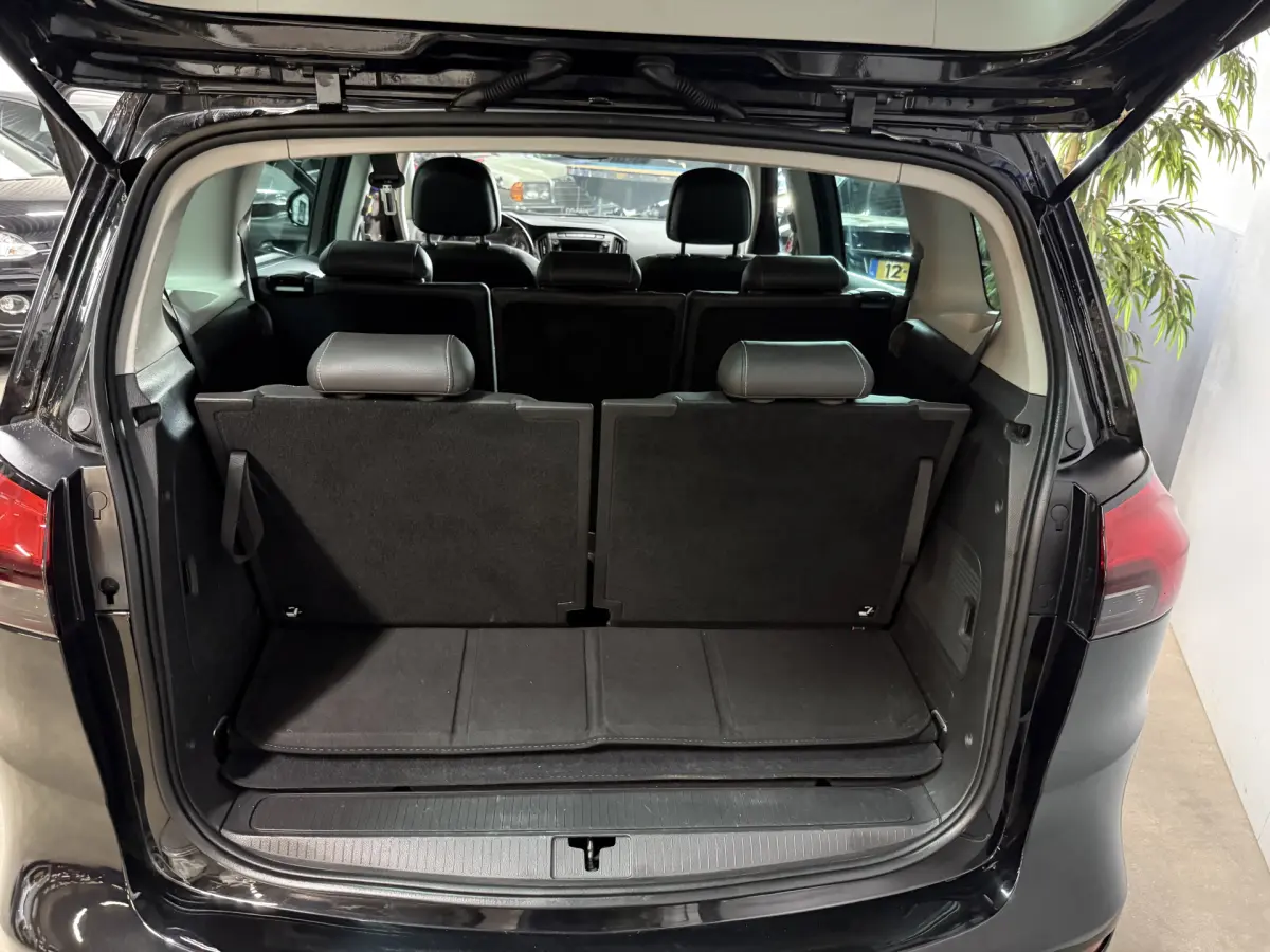 Zafira 1.4 Turbo Innovation 7p. //Autom // Ecc // Trekhaak