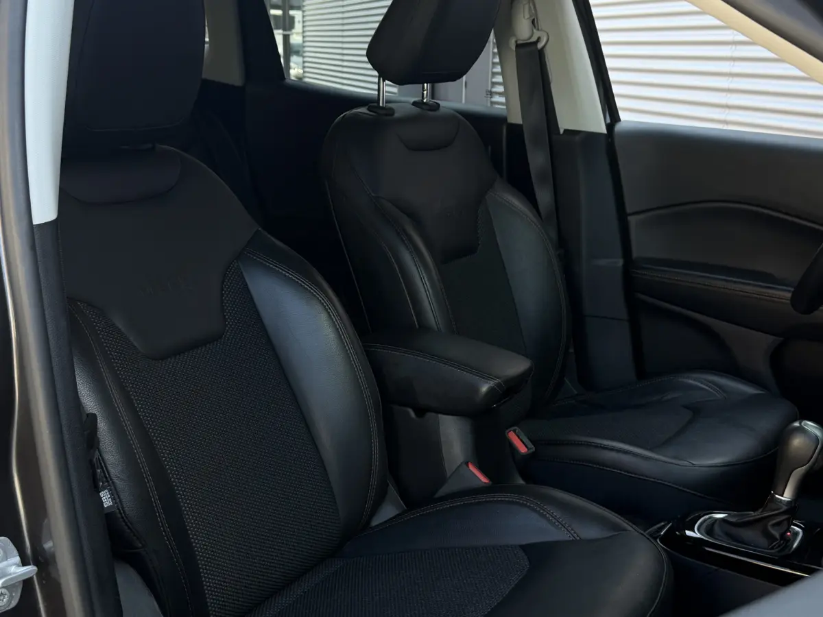 Compass 1.4 MultiAir Limited 4x4 I Aut. I Carplay I Navi