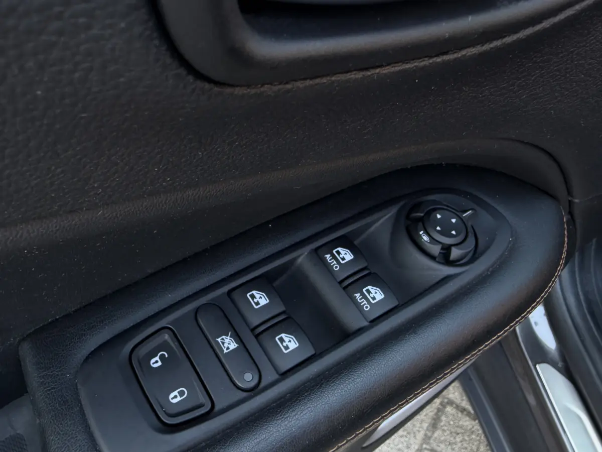 Compass 1.4 MultiAir Limited 4x4 I Aut. I Carplay I Navi