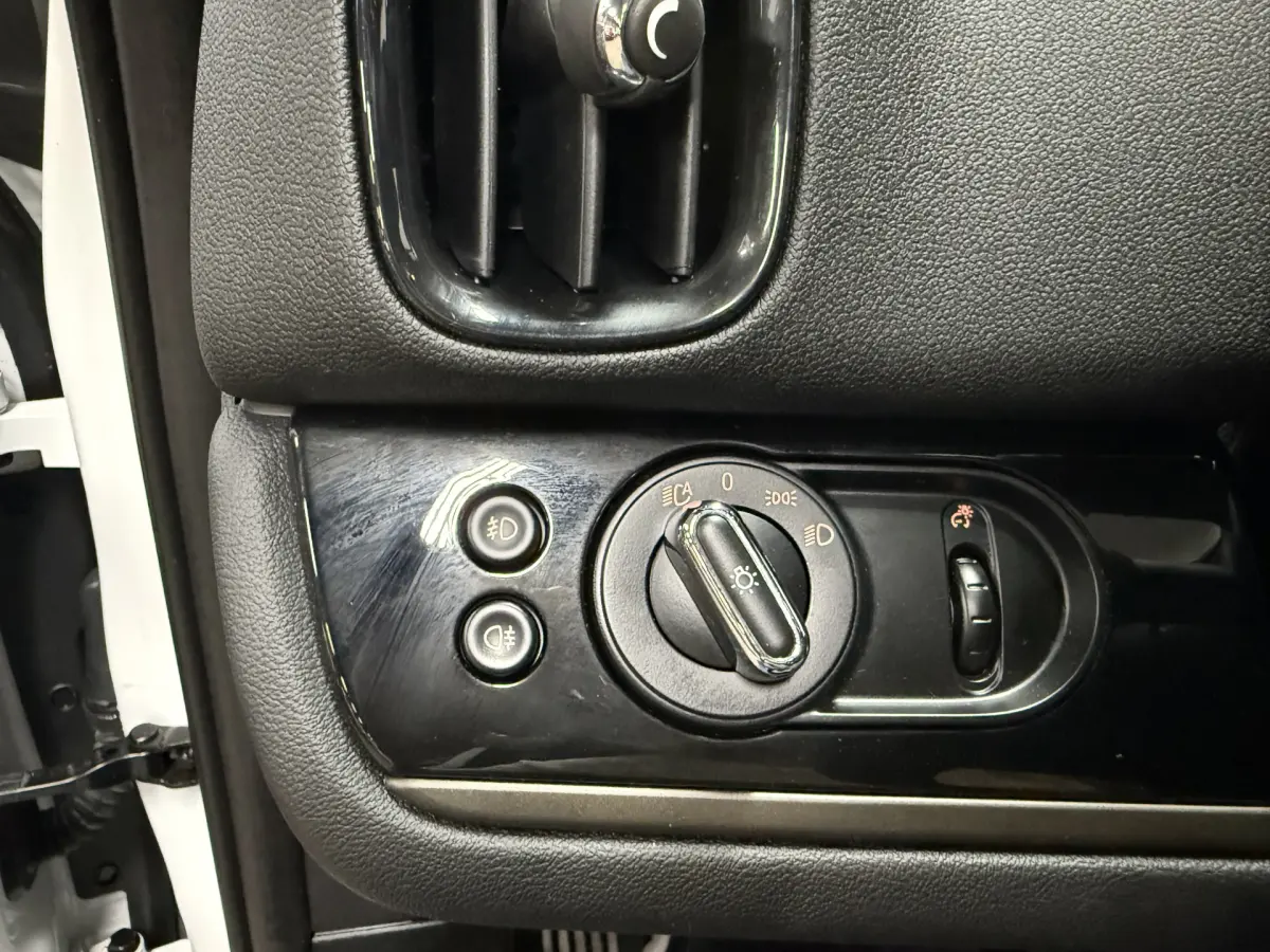 Countryman 1.5 Cooper Business Edition // JCW // panodak // Harman Kardon
