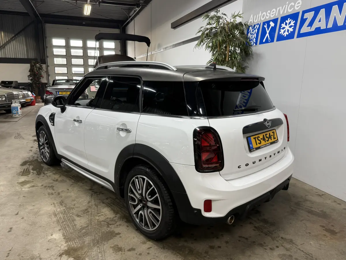 Countryman 1.5 Cooper Business Edition // JCW // panodak // Harman Kardon