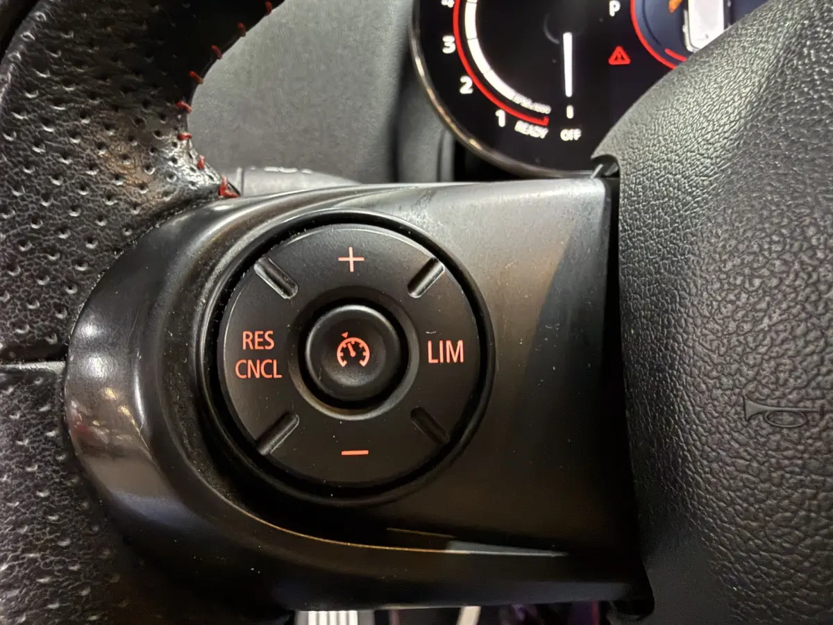 Countryman 1.5 Cooper Business Edition // JCW // panodak // Harman Kardon