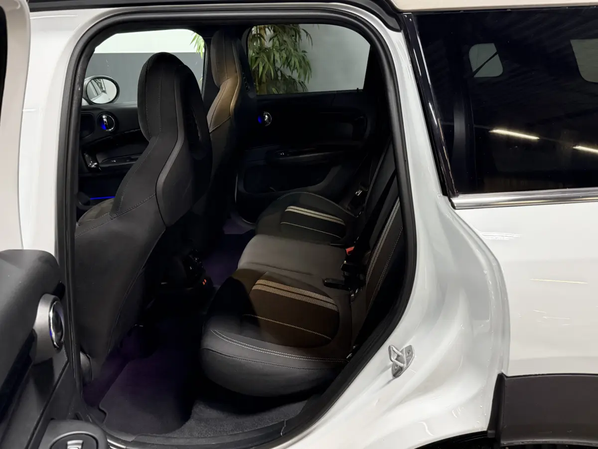 Countryman 1.5 Cooper Business Edition // JCW // panodak // Harman Kardon