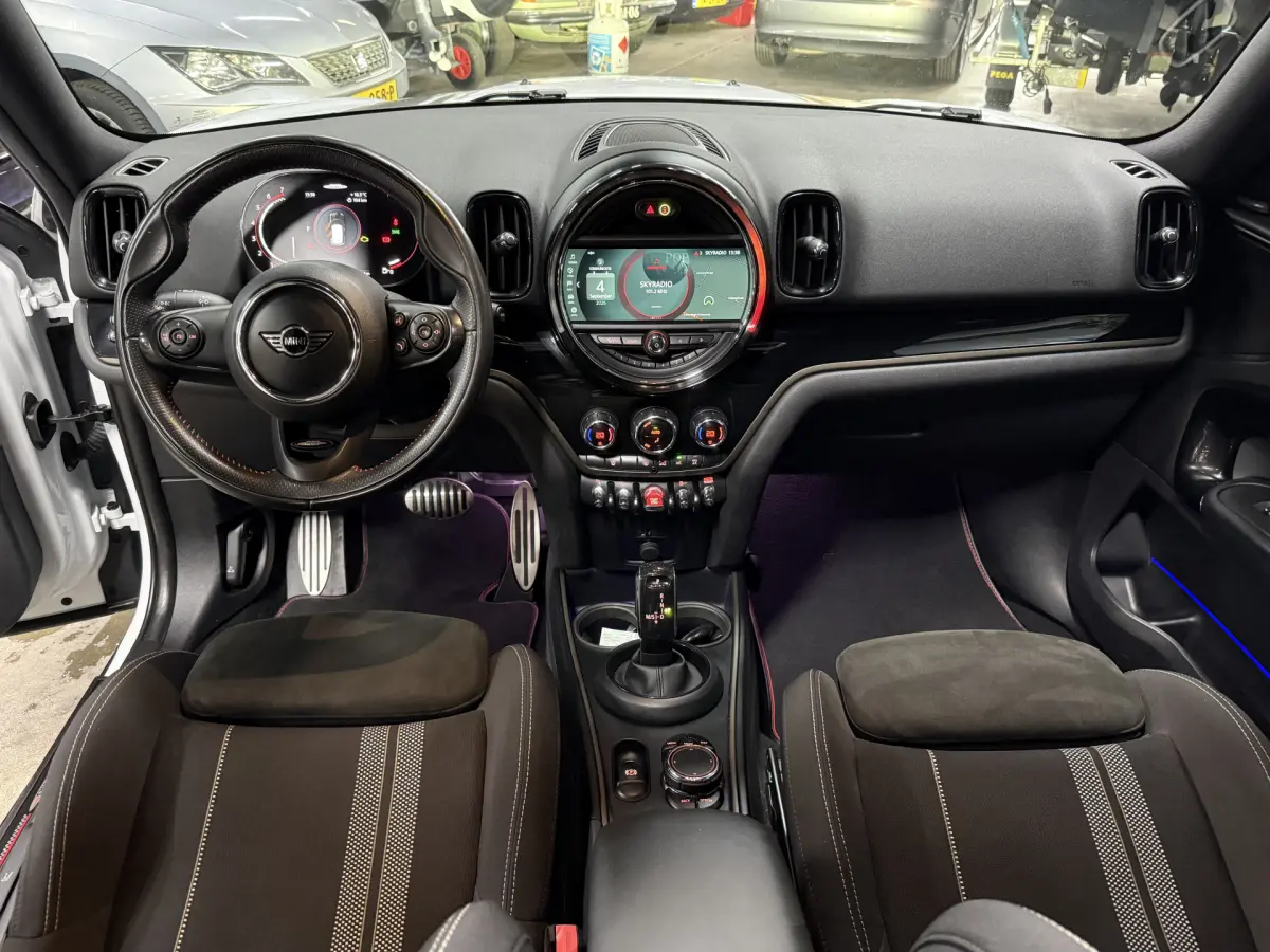 Countryman 1.5 Cooper Business Edition // JCW // panodak // Harman Kardon