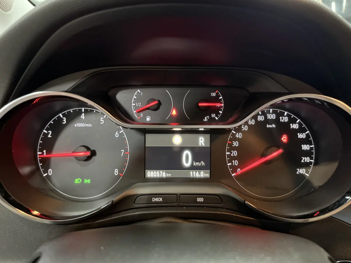 Crossland X 1.2 Turbo Online Edition // Autom. // Carplay // stoelverw.
