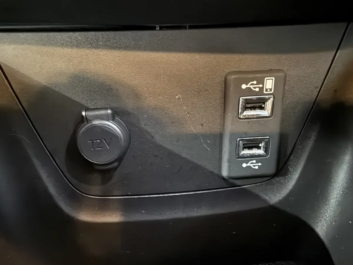 Crossland X 1.2 Turbo Online Edition // Autom. // Carplay // stoelverw.