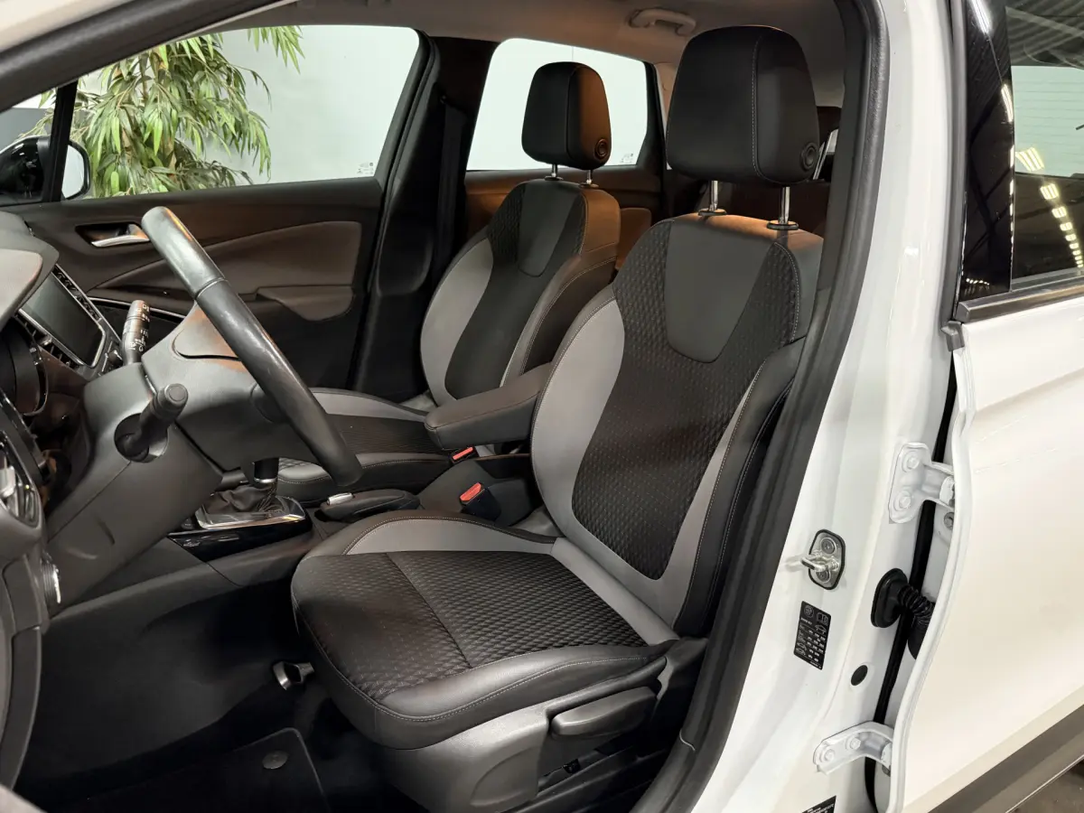 Crossland X 1.2 Turbo Online Edition // Autom. // Carplay // stoelverw.