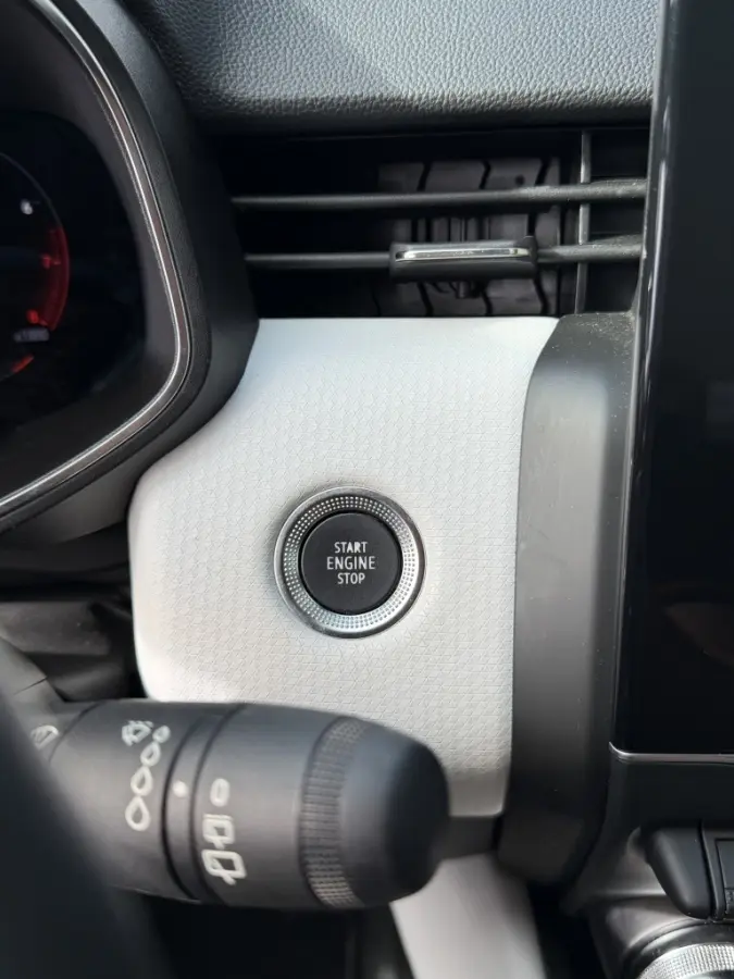 Clio 1.0 TCe 90 Techno | Carplay | Cruise | Camera