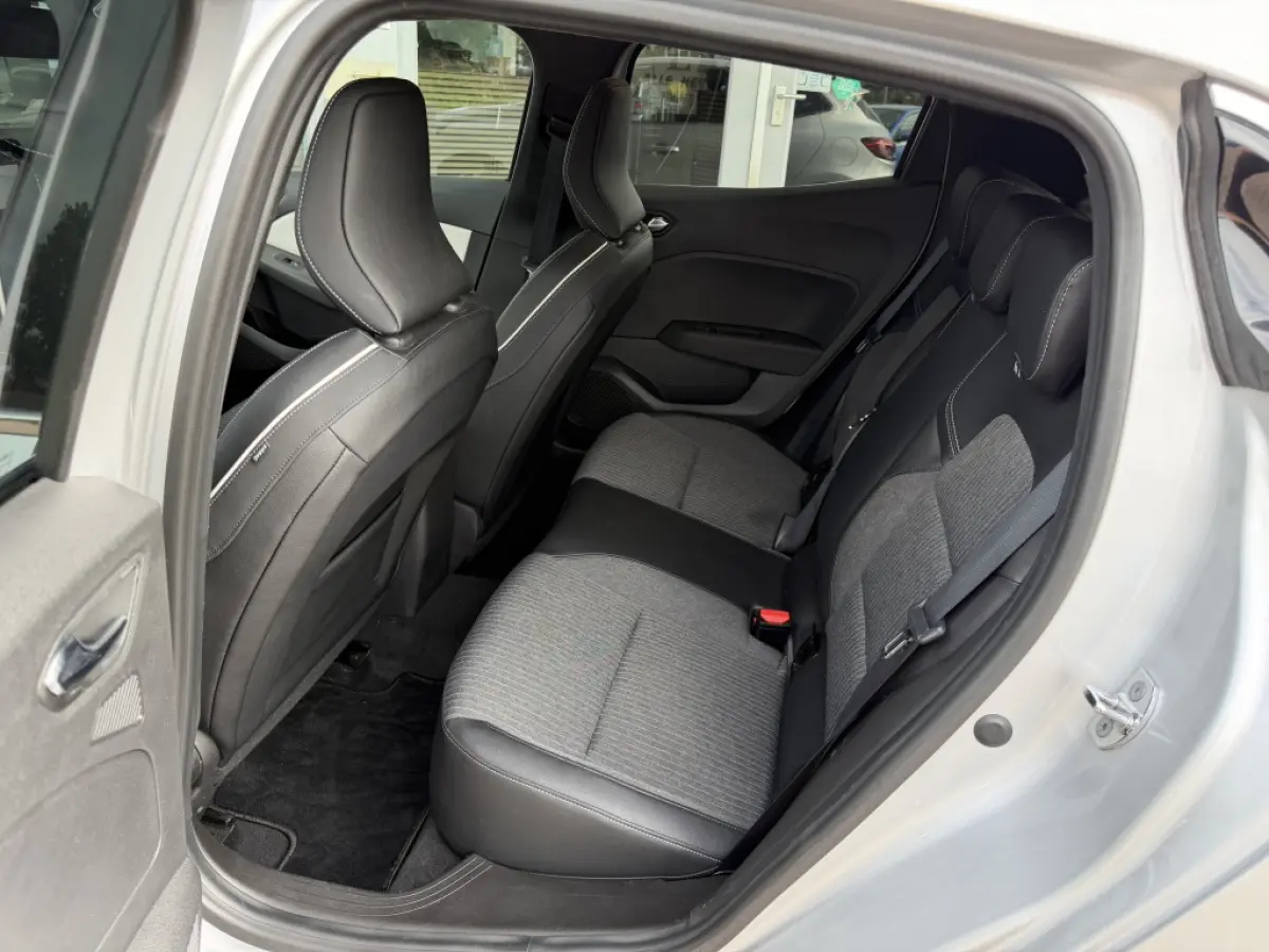 Clio 1.0 TCe 90 Techno | Carplay | Cruise | Camera