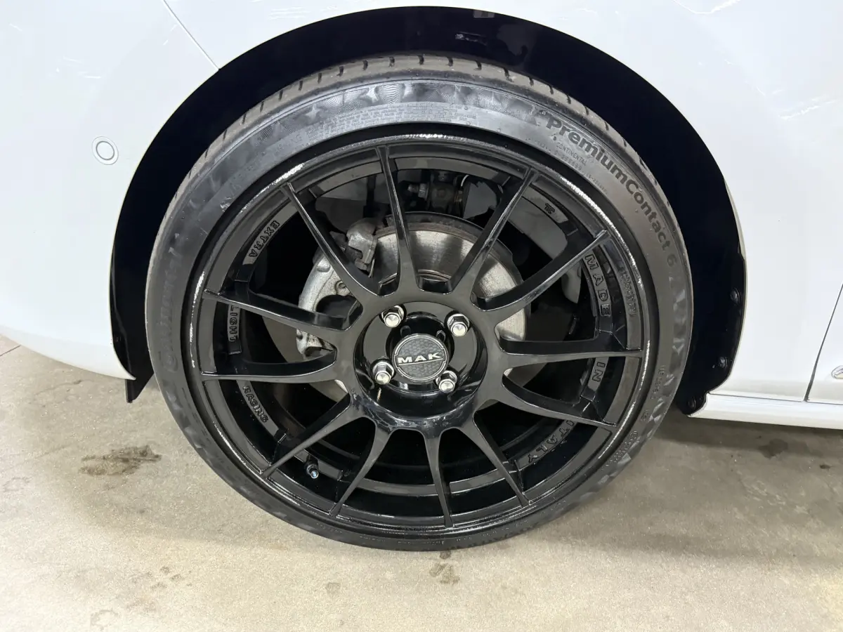 Fiesta 1.0 EcoBoost Hybrid Vignale // Pano // Vol Led